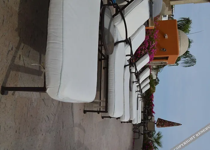 Hotel Las Flores 4*